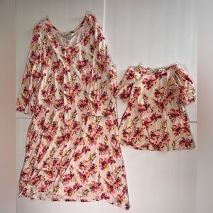 Matching Dresses Mommy Daughter All Over Floral Pattern Easter Size 1X And 18M